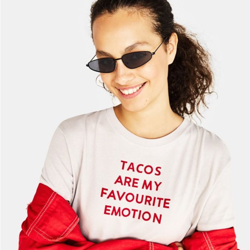 Cute cropped tee
